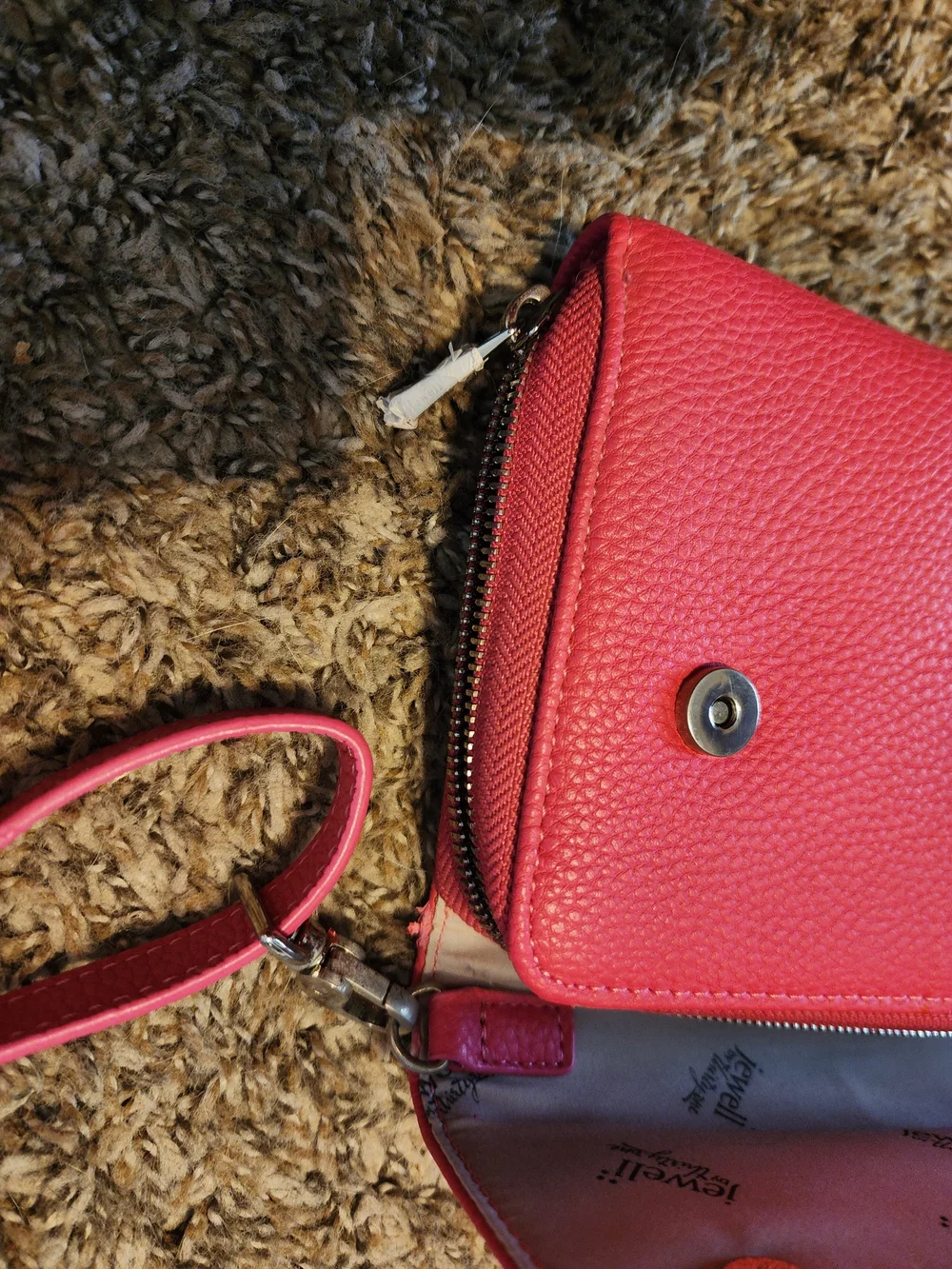 thirty-one Pebbled Hot Pink Crossbody Wallet